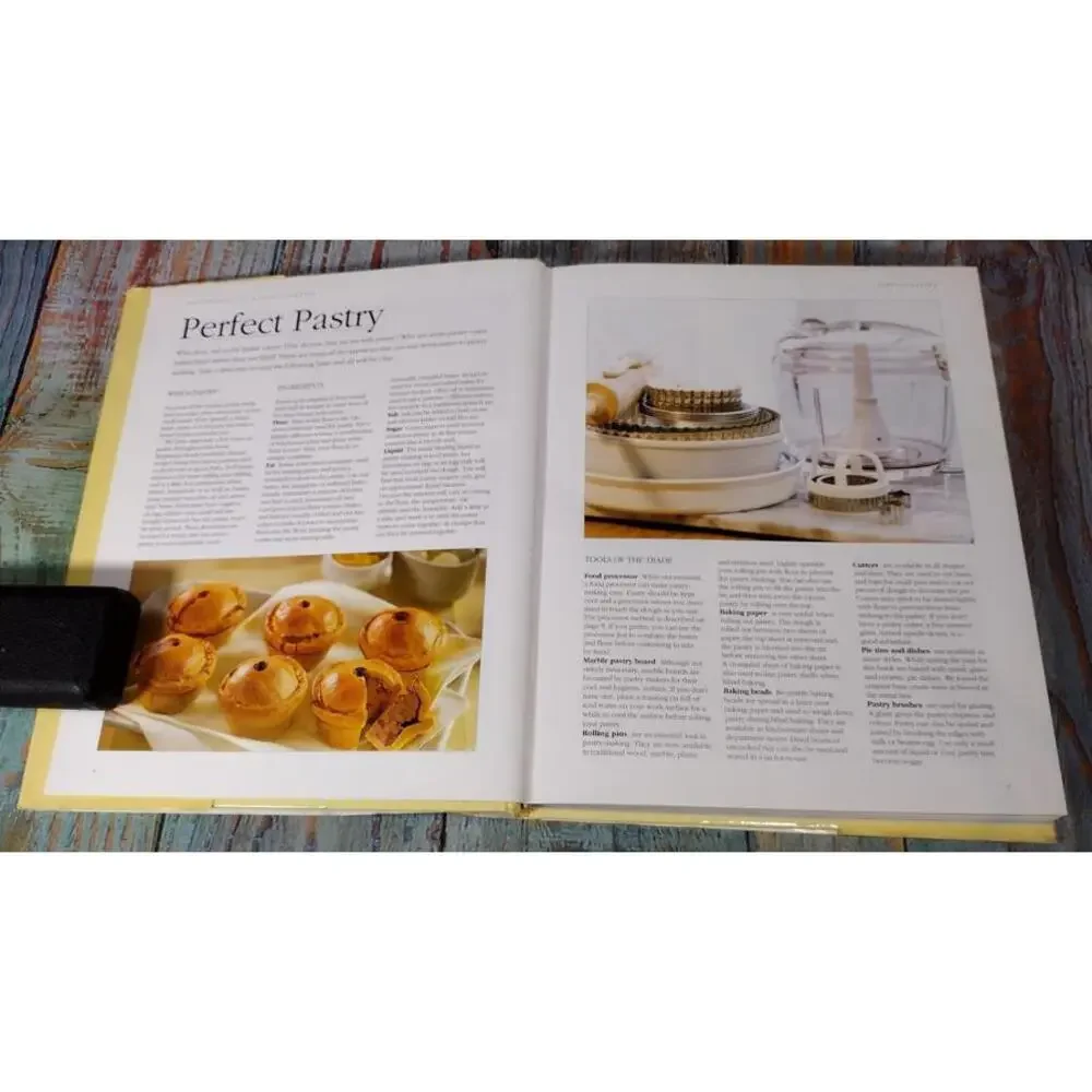 The Complete Pies & Tarts‎ Cookbook